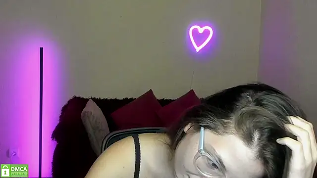 Alicia redfollow online show from September 10, 11:21 am