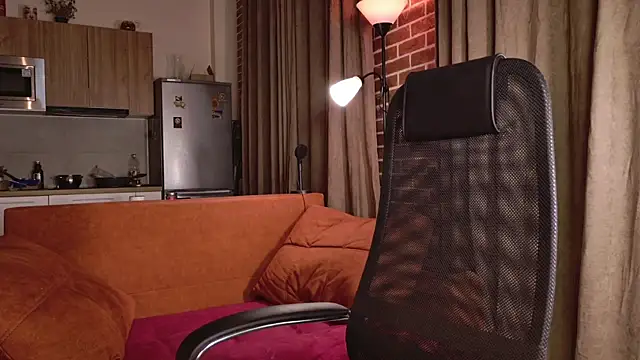 Cristmass princess online show from October 9, 7:07 pm