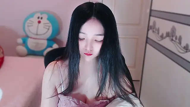 xiao-xiao-D online show from February 3, 6:40 am