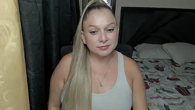 natalia5560 online show from April 7, 10:34 pm