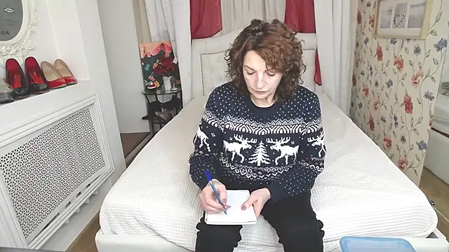 SilviaHart online show from February 20, 1:01 pm