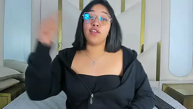 IsabellRodriguez18 online show from November 19, 9:53 am