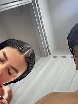 MikeAndJessy online show from November 3, 10:14 pm