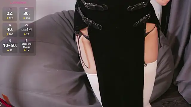 Yu UwU  online show from October 1, 2:00 pm