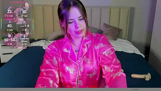 EricaElliott online show from September 26, 8:45 am