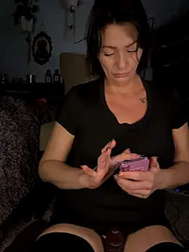 AlessasRoom online show from October 21, 7:23 am