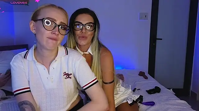 SOFYandMIKE online show from July 30, 9:04 pm