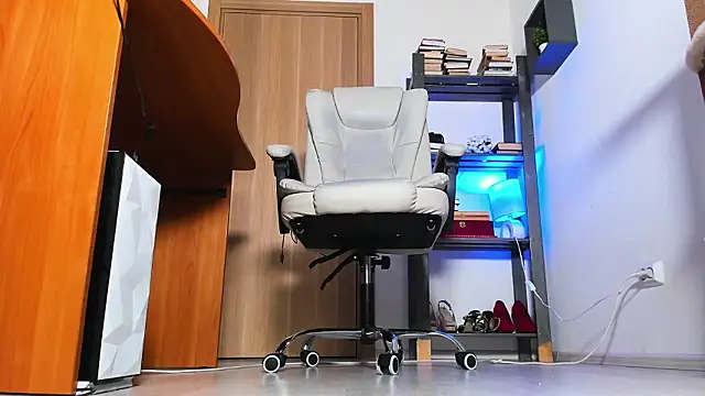 mistress vi online show from January 14, 5:51 pm