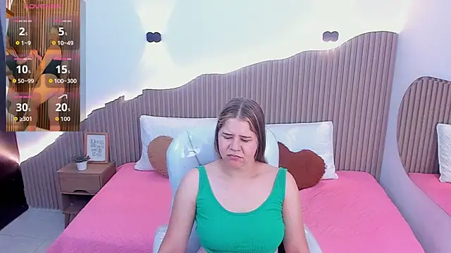 Annie kurt  online show from October 13, 9:39 pm