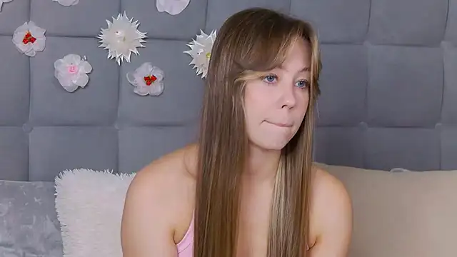 TheEmma online show from October 4, 12:44 pm