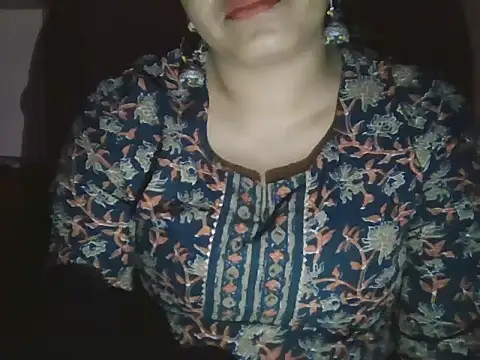 Hot-shanvi online show from April 10, 5:30 pm