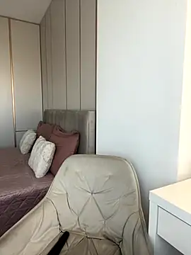 claraxjoyy online show from September 18, 7:18 am