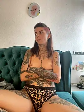 Izy cute  online show from November 28, 8:23 pm