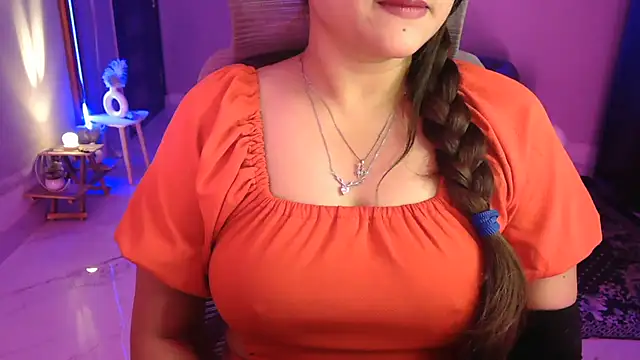 Mitikaa online show from November 20, 4:30 pm