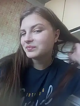 Lauren Amabel online show from April 25, 1:41 pm