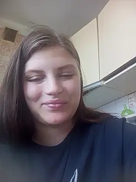 Lauren Amabel online show from April 25, 1:14 pm