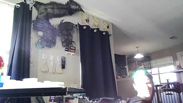 trashbrat online show from September 13, 10:51 pm