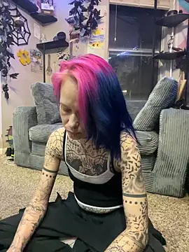 trashbrat online show from March 22, 7:58 am