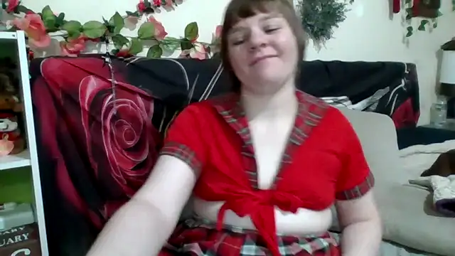 AverageRose online show from February 17, 8:02 am