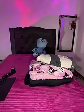 LunaShine  online show from December 22, 12:58 am