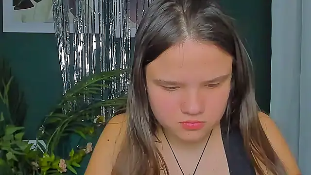 AdeleCruz online show from March 17, 1:26 pm