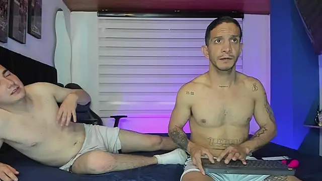 GloryHoleCol online show from April 27, 9:01 pm