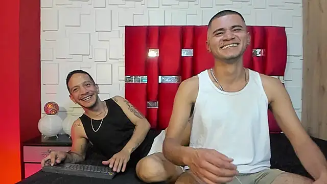 GloryHoleCol online show from March 16, 10:35 pm