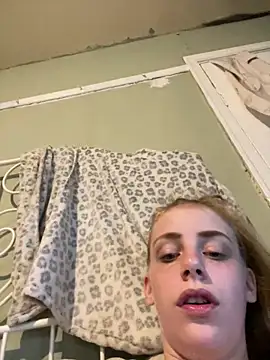 VioletxBlue online show from May 28, 9:12 pm