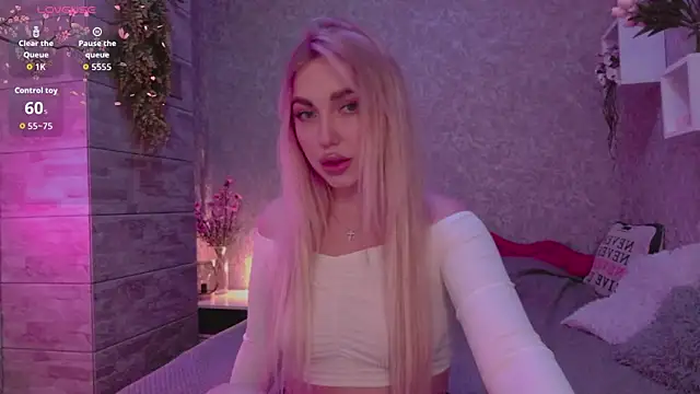 Mika Rayy online show from September 28, 5:40 pm