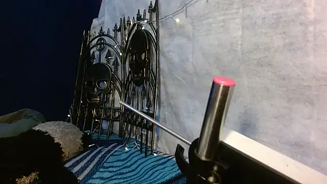 kattislut77 online show from November 6, 7:31 pm