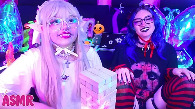 Kimlennox  online show from February 3, 7:18 pm