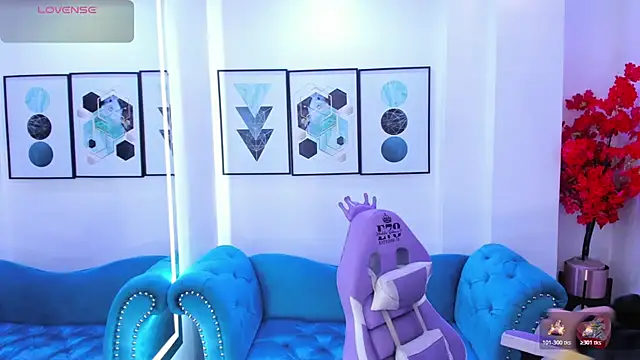 Akaza Hakuji  online show from February 24, 12:15 pm