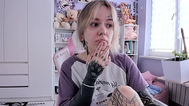 Catharsisi online show from April 14, 1:44 pm