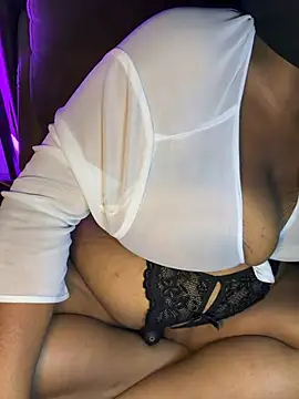 Angelique bloum online show from April 29, 1:31 am