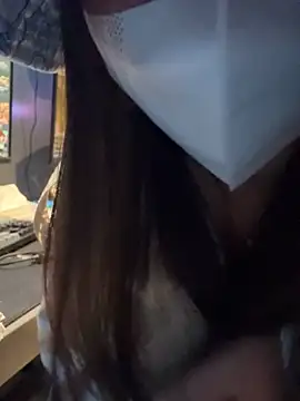 nainai2002 online show from November 22, 3:15 pm