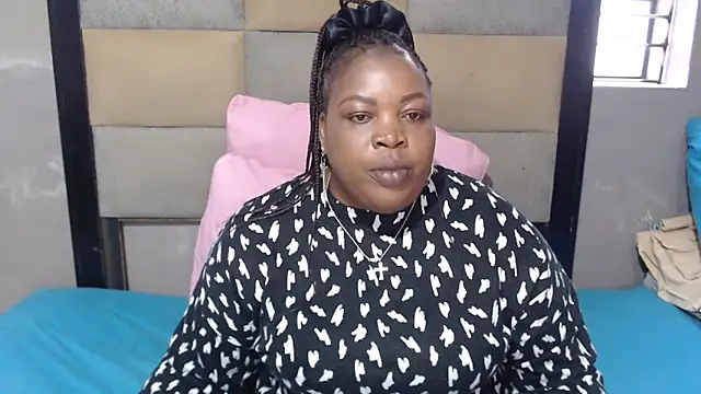 omalicha98 online show from February 16, 7:19 am