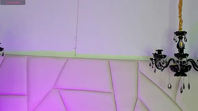 Aitana Hilton  online show from September 29, 12:32 pm