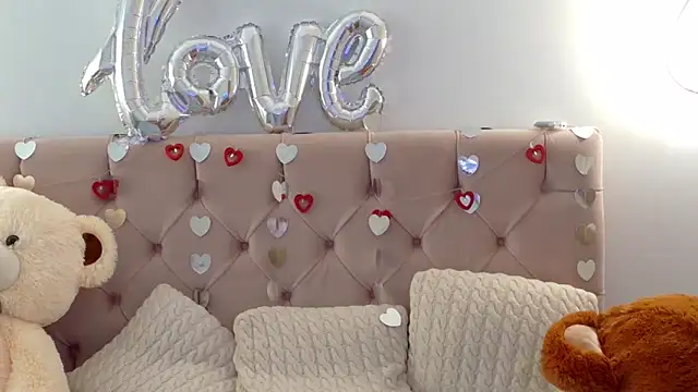 Lilliana Moon online show from February 21, 11:11 am