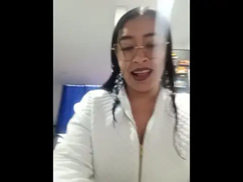 AnonymousGirl online show from May 30, 11:08 am