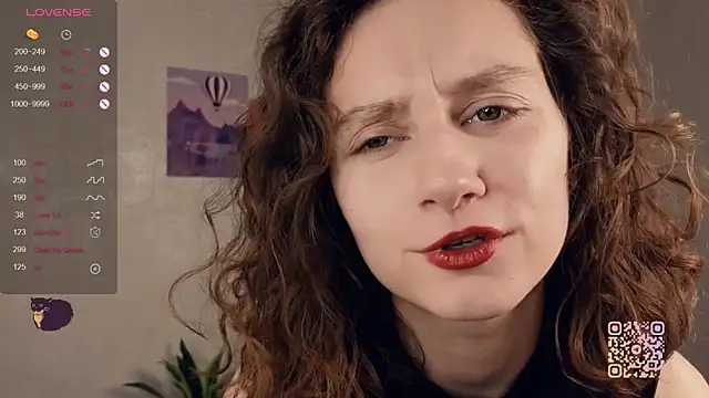 Leya Curly online show from September 18, 2:15 pm