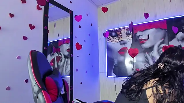 Miss sparkle00 online show from February 20, 7:37 pm