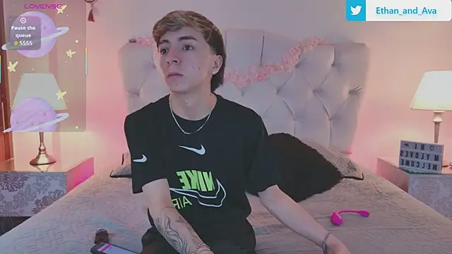 ethan and ava online show from September 24, 1:10 pm