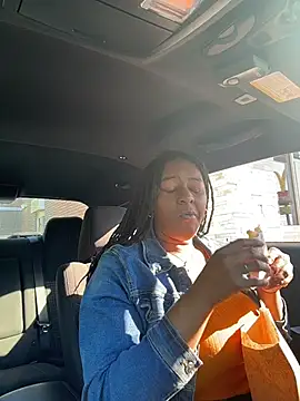 GoddessP online show from April 10, 1:28 pm