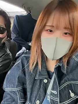 hirohiro chan online show from February 15, 7:00 am