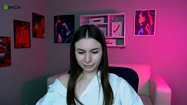 flora ri online show from November 19, 1:22 pm