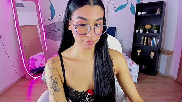 Dana Paula online show from January 10, 11:59 am