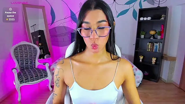 Dana Paula online show from March 4, 11:39 am