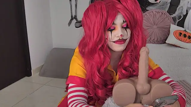 AmandaBrooks 18 online show from November 1, 5:00 am