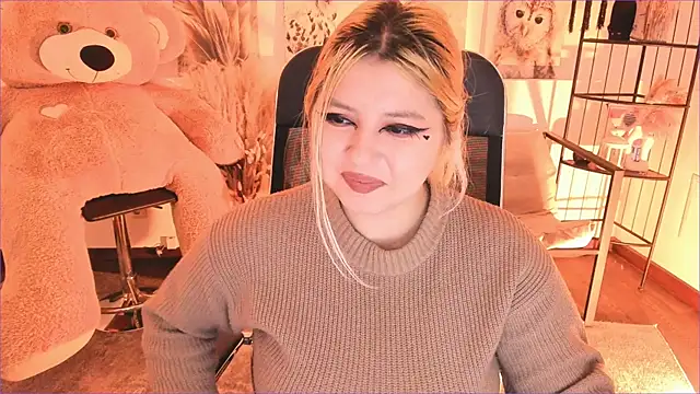 DiaAngell online show from January 10, 10:58 pm