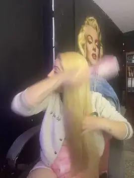 viktoria davis  online show from November 11, 11:46 pm